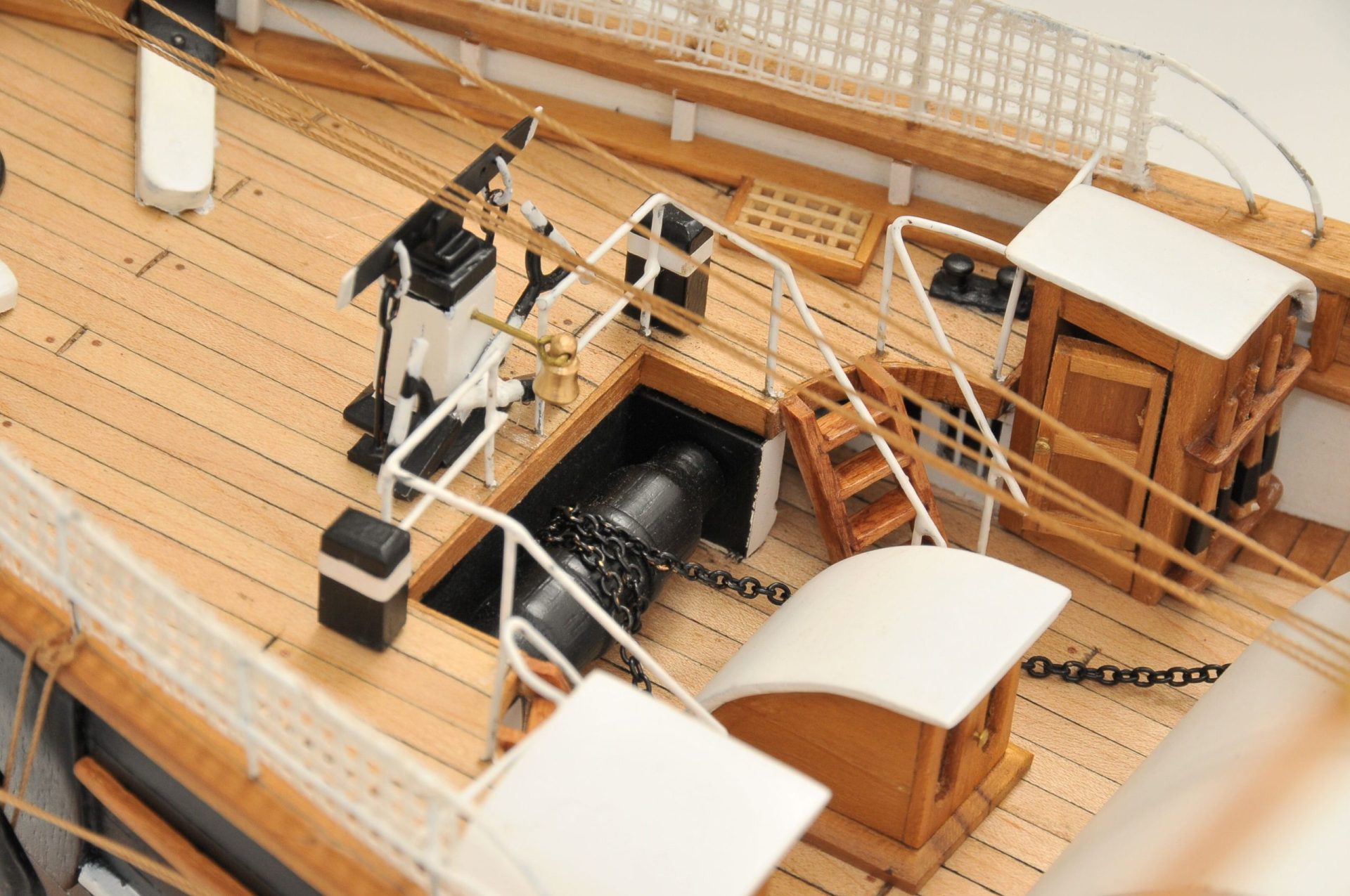 553-8676-Cutty-Sark-model-ship-Premier-Range-scaled