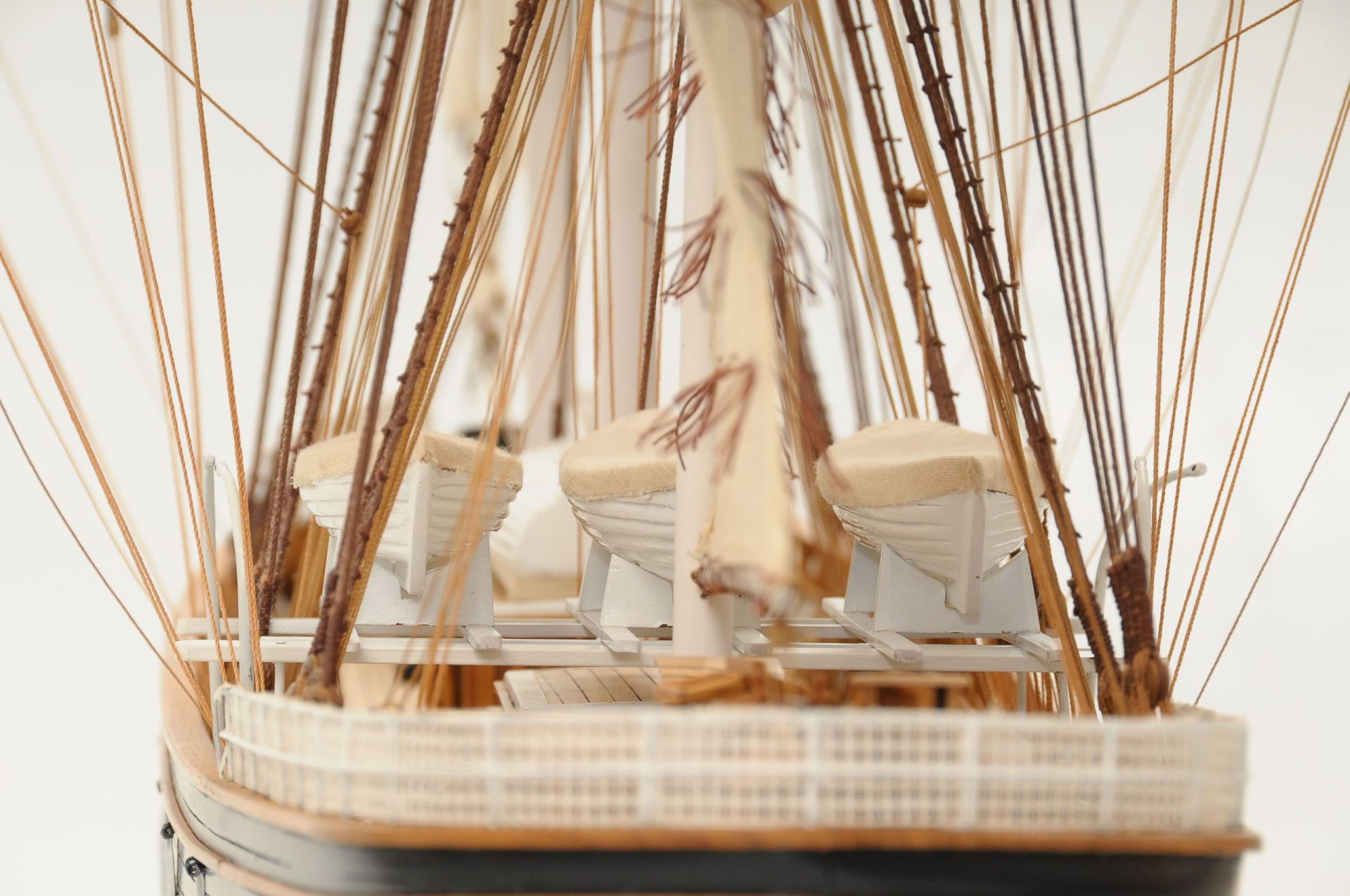 553-8682-Cutty-Sark-model-ship-Premier-Range-scaled