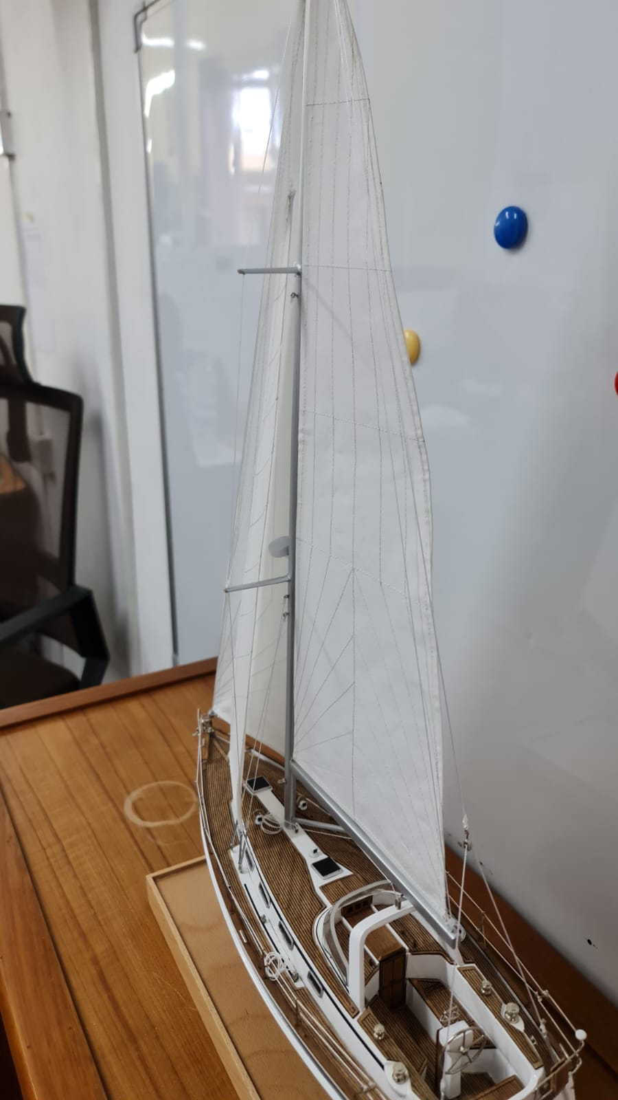 Geni-Custom-Model-1