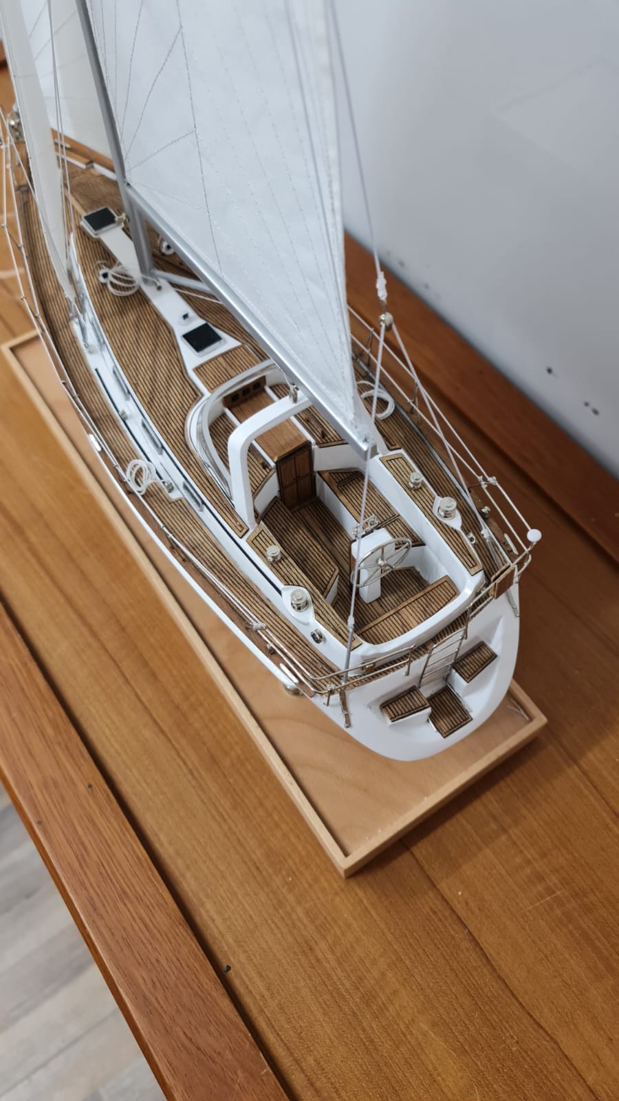 Geni-Custom-Model-9