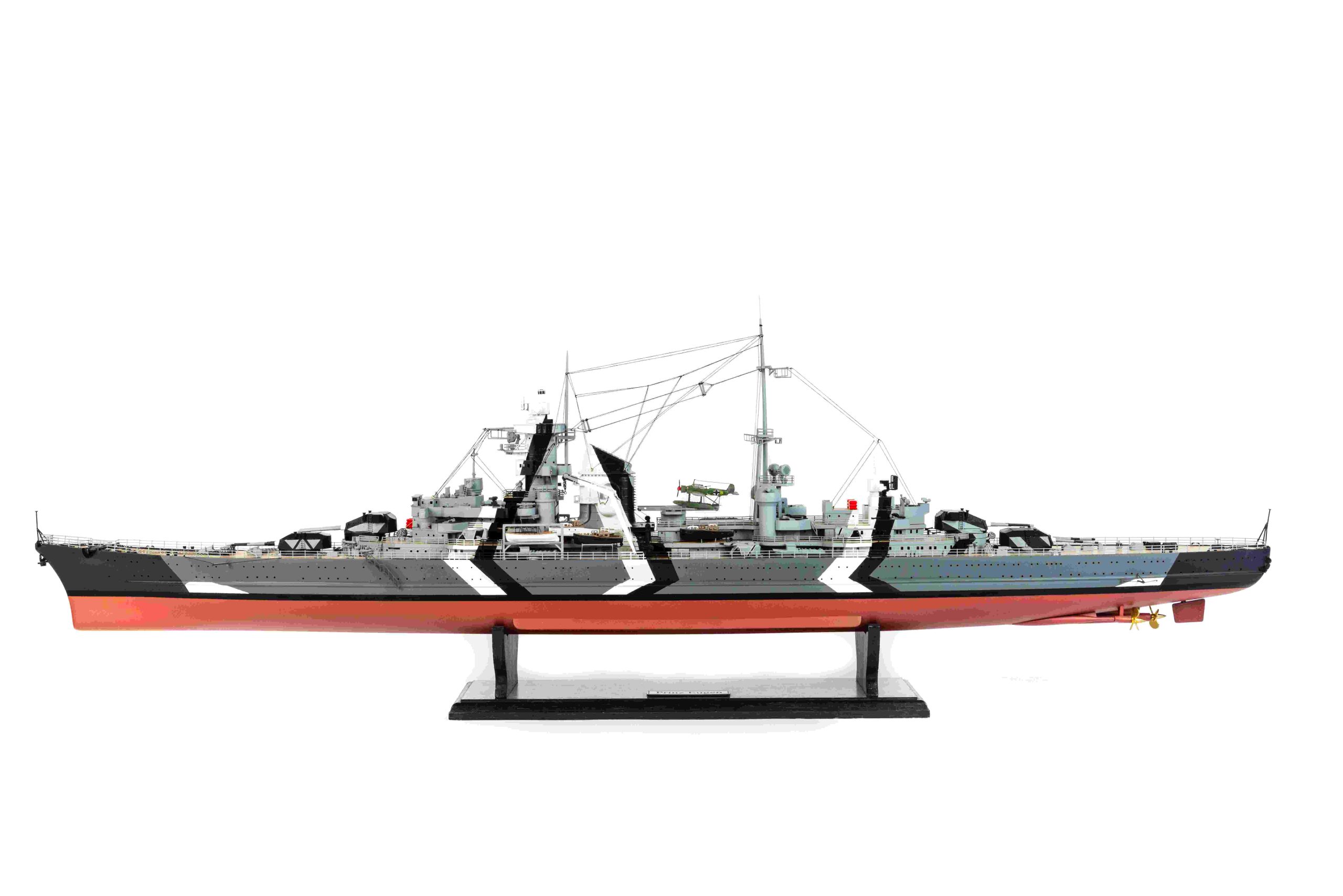 OcCre-Maqueta_de-madera_barco_prinz_eugen_1_200_perfill_fondo_blanco-scaled