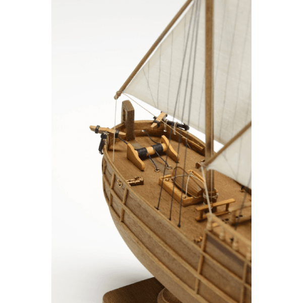 NINA 1ST STEP Model Ship - (600/06)