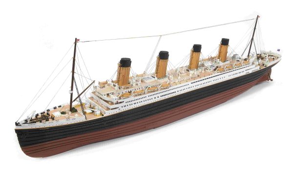 Titanic Model Ship Kit – Occre (14009)