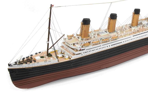 Titanic Model Ship Kit – Occre (14009)