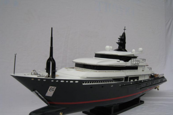 Alfa Nero Superyacht Model - GN