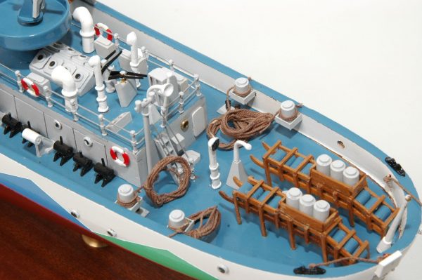 Montbretia Model War Ship