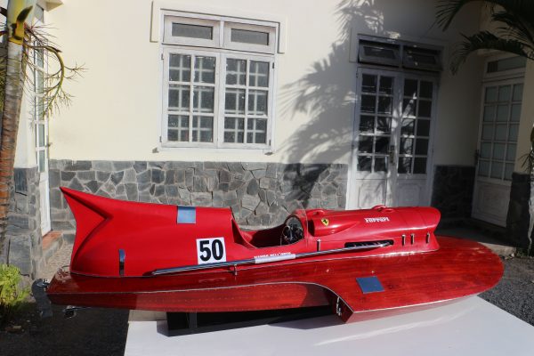 Ferrari Hydroplane XL Model Ship - GN