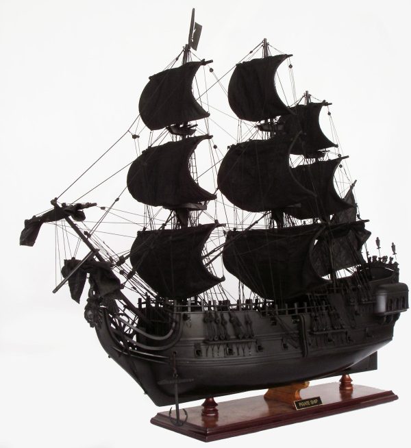 Pirates of the Carribean / Black Pearl Model Ship (Standard Range) - GN (TS0036W-80)