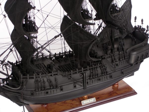 Pirates of the Carribean / Black Pearl Model Ship (Standard Range) - GN (TS0036W-80)